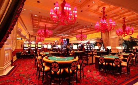 Choosing The Right Game Sites To Play Live Casino games